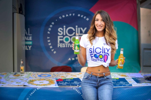 Sicily-Food-festival-staff